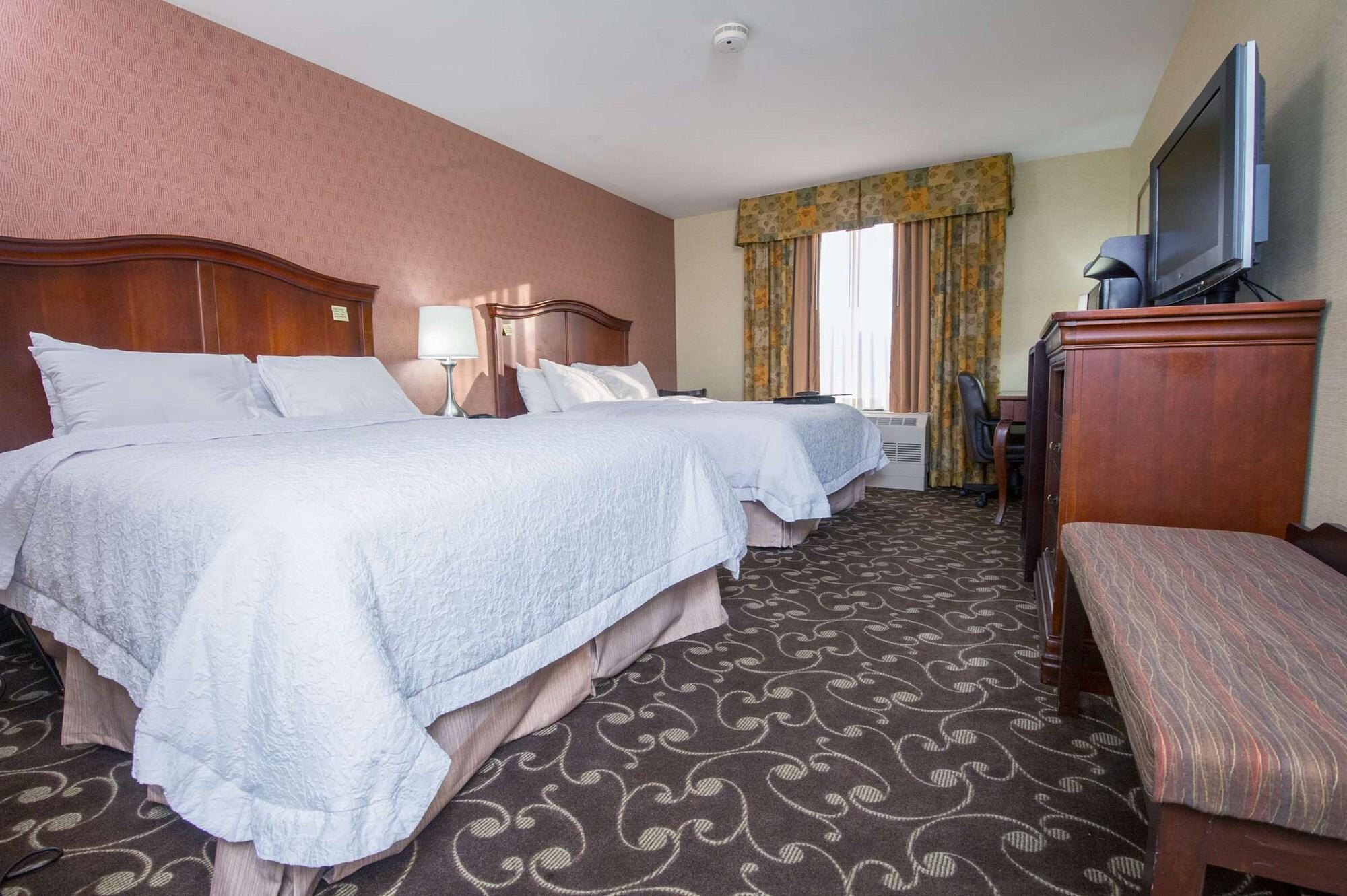 Hotel Hampton By Hilton Brattleboro Exterior foto